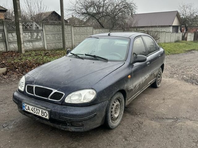 Синий Дэу Сенс, объемом двигателя 1.3 л и пробегом 200 тыс. км за 650 $, фото 1 на Automoto.ua