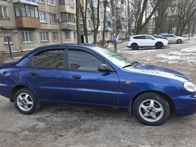 Синий Дэу Сенс, объемом двигателя 1.6 л и пробегом 175 тыс. км за 2350 $, фото 1 на Automoto.ua