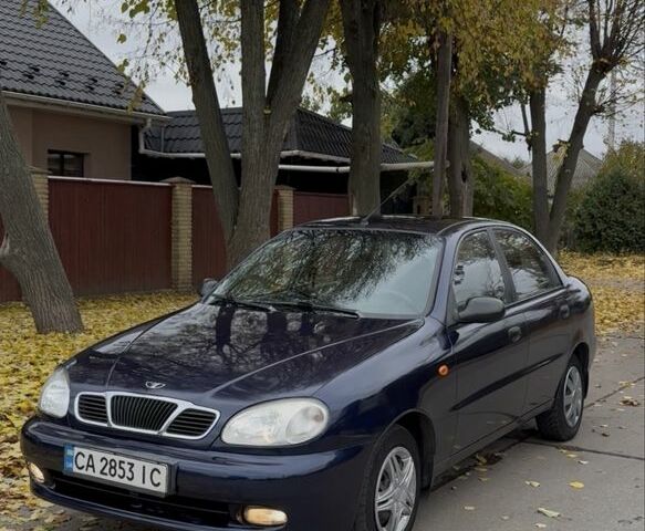 Синий Дэу Сенс, объемом двигателя 1.6 л и пробегом 220 тыс. км за 2750 $, фото 1 на Automoto.ua