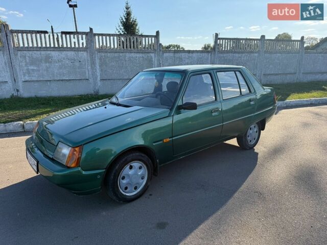 Синий Дэу Сенс, объемом двигателя 1.3 л и пробегом 243 тыс. км за 999 $, фото 1 на Automoto.ua