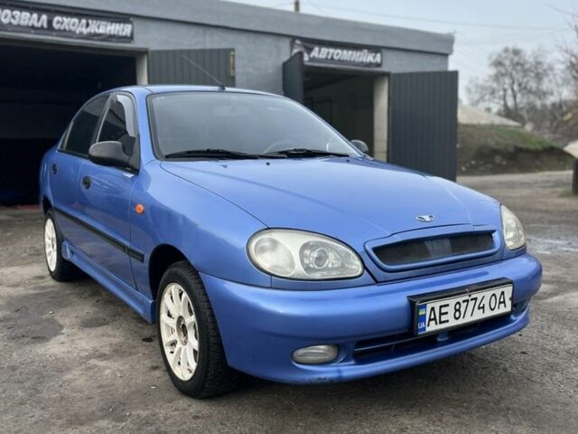 Синий Дэу Сенс, объемом двигателя 1.5 л и пробегом 210 тыс. км за 2800 $, фото 1 на Automoto.ua