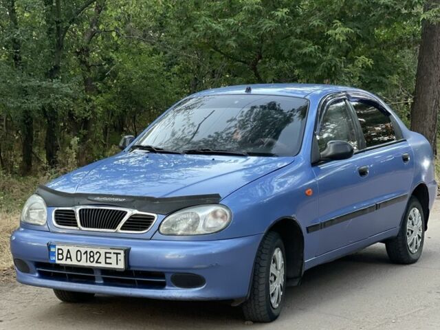 Синий Дэу Сенс, объемом двигателя 1.4 л и пробегом 241 тыс. км за 1700 $, фото 1 на Automoto.ua
