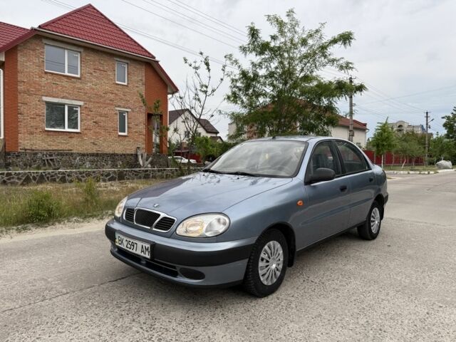 Синий Дэу Сенс, объемом двигателя 1.4 л и пробегом 121 тыс. км за 1600 $, фото 1 на Automoto.ua