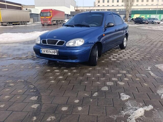 Синий Дэу Сенс, объемом двигателя 0 л и пробегом 220 тыс. км за 2550 $, фото 1 на Automoto.ua