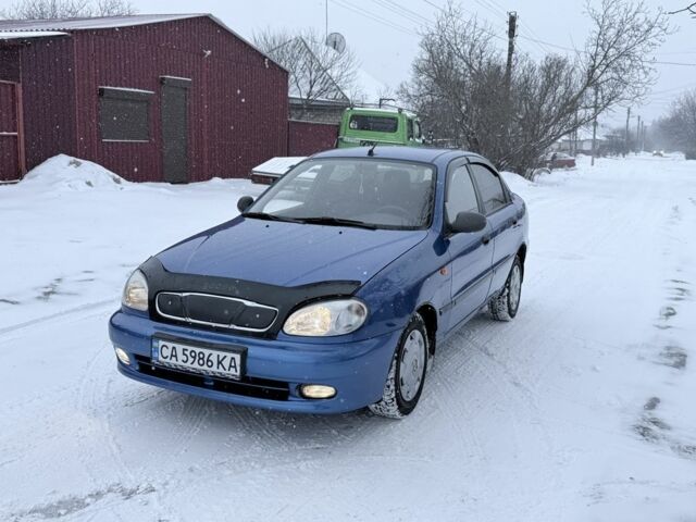 Синий Дэу Сенс, объемом двигателя 1.5 л и пробегом 87 тыс. км за 3100 $, фото 1 на Automoto.ua
