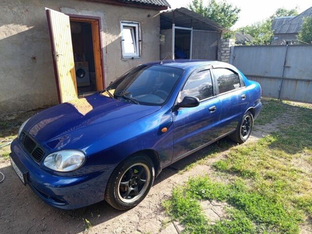 Синий Дэу Сенс, объемом двигателя 1.5 л и пробегом 310 тыс. км за 2200 $, фото 1 на Automoto.ua