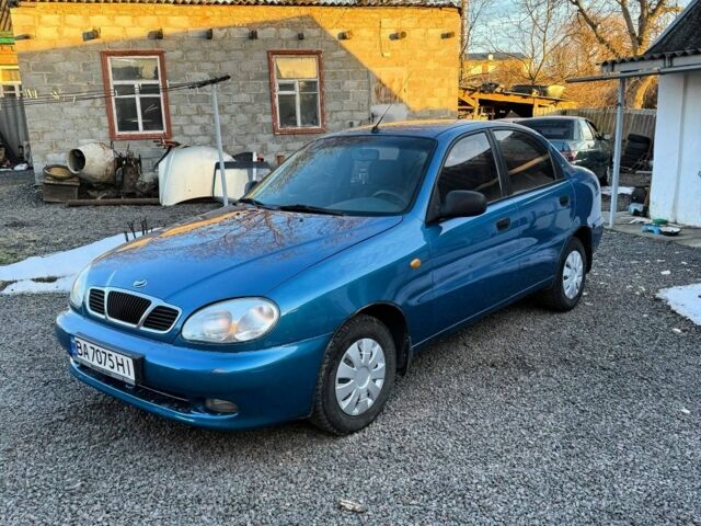 Синий Дэу Сенс, объемом двигателя 1.5 л и пробегом 238 тыс. км за 3100 $, фото 1 на Automoto.ua