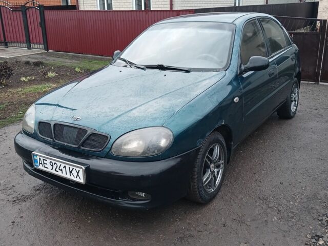 Зеленый Дэу Сенс, объемом двигателя 1.3 л и пробегом 999 тыс. км за 1600 $, фото 1 на Automoto.ua