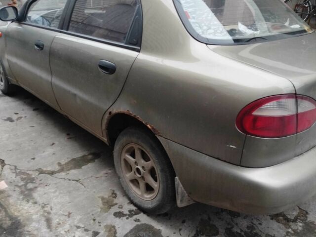 Зеленый Дэу Сенс, объемом двигателя 1.5 л и пробегом 300 тыс. км за 1200 $, фото 1 на Automoto.ua