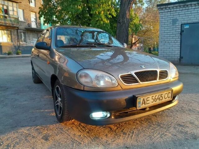 Зеленый Дэу Сенс, объемом двигателя 1.5 л и пробегом 260 тыс. км за 2200 $, фото 1 на Automoto.ua