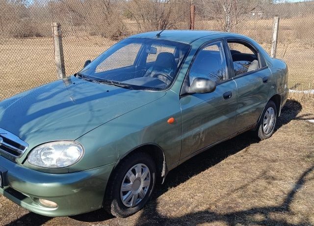 Зелений Деу Сенс, об'ємом двигуна 1.5 л та пробігом 205 тис. км за 2000 $, фото 1 на Automoto.ua