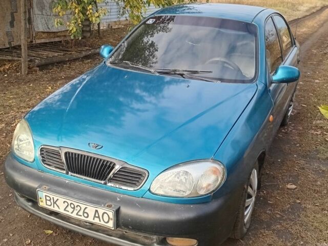 Зеленый Дэу Сенс, объемом двигателя 1.5 л и пробегом 100 тыс. км за 650 $, фото 1 на Automoto.ua