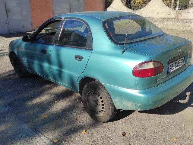 Зеленый Дэу Сенс, объемом двигателя 1.5 л и пробегом 290 тыс. км за 2000 $, фото 1 на Automoto.ua