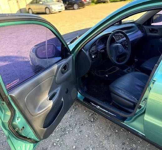Дэу Сенс 1998 в Харькове на Automoto.ua Зеленый Дэу Сенс, объемом двигателя 1.5 л и пробегом 200 тыс. км за 1050 $, фото 1 на Automoto.ua