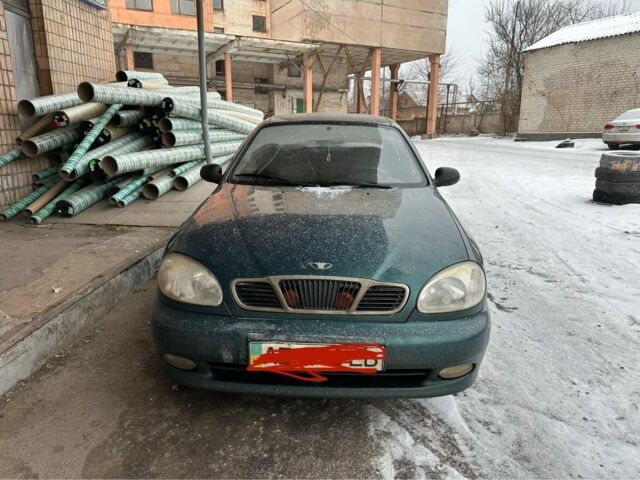 Зеленый Дэу Сенс, объемом двигателя 1.6 л и пробегом 200 тыс. км за 2000 $, фото 1 на Automoto.ua