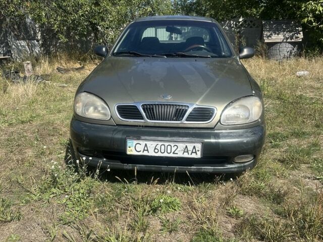 Зеленый Дэу Сенс, объемом двигателя 1.6 л и пробегом 200 тыс. км за 1200 $, фото 1 на Automoto.ua
