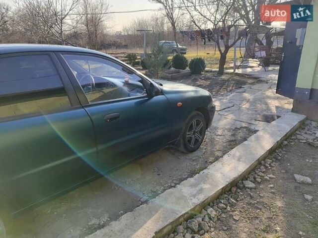 Зеленый Дэу Сенс, объемом двигателя 1.3 л и пробегом 214 тыс. км за 1300 $, фото 1 на Automoto.ua