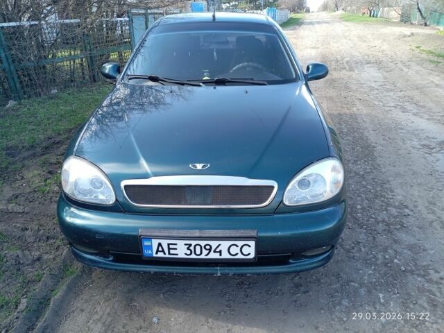 Зеленый Дэу Сенс, объемом двигателя 1.5 л и пробегом 290 тыс. км за 2000 $, фото 1 на Automoto.ua