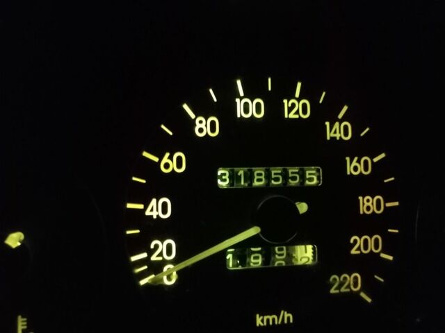 Зелений Деу Сенс, об'ємом двигуна 1.5 л та пробігом 300 тис. км за 3014 $, фото 1 на Automoto.ua