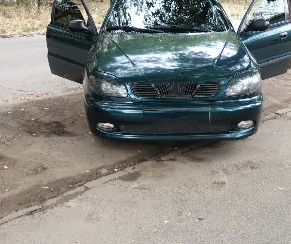 Зеленый Дэу Сенс, объемом двигателя 0 л и пробегом 170 тыс. км за 2700 $, фото 1 на Automoto.ua