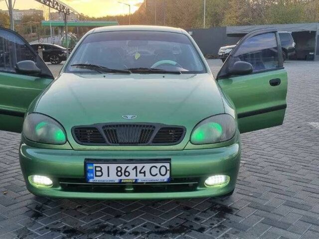 Зеленый Дэу Сенс, объемом двигателя 1.6 л и пробегом 217 тыс. км за 2700 $, фото 1 на Automoto.ua