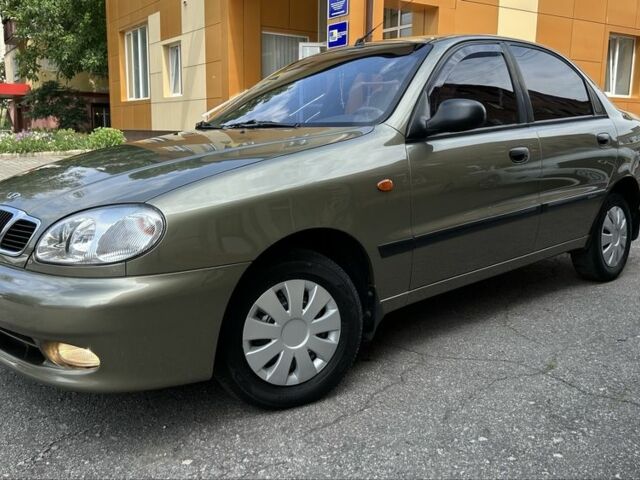 Зеленый Дэу Сенс, объемом двигателя 1.5 л и пробегом 44 тыс. км за 3800 $, фото 1 на Automoto.ua