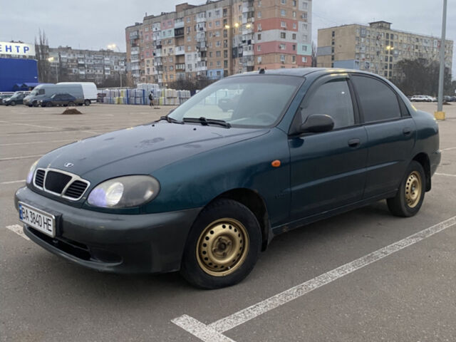 Зеленый Дэу Сенс, объемом двигателя 1.3 л и пробегом 214 тыс. км за 700 $, фото 1 на Automoto.ua