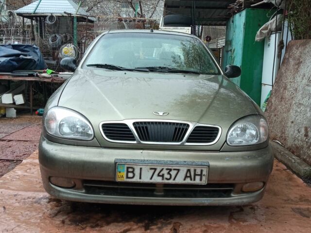 Зеленый Дэу Сенс, объемом двигателя 1.6 л и пробегом 390 тыс. км за 1000 $, фото 1 на Automoto.ua