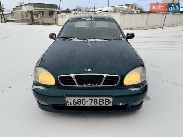 Зеленый Дэу Сенс, объемом двигателя 1.3 л и пробегом 88 тыс. км за 1999 $, фото 1 на Automoto.ua