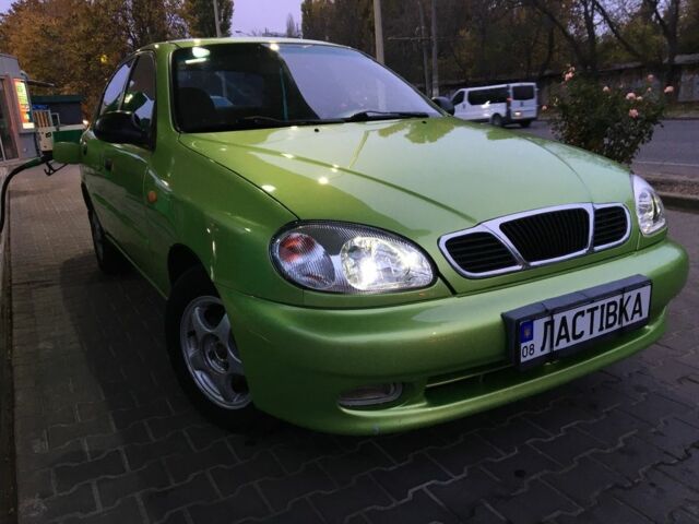 Зелений Деу Сенс, об'ємом двигуна 1.6 л та пробігом 160 тис. км за 3200 $, фото 1 на Automoto.ua