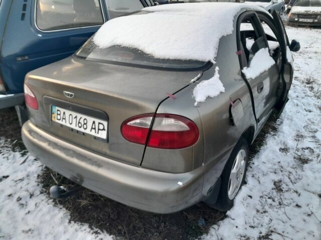 Зеленый Дэу Сенс, объемом двигателя 1.3 л и пробегом 150 тыс. км за 800 $, фото 1 на Automoto.ua