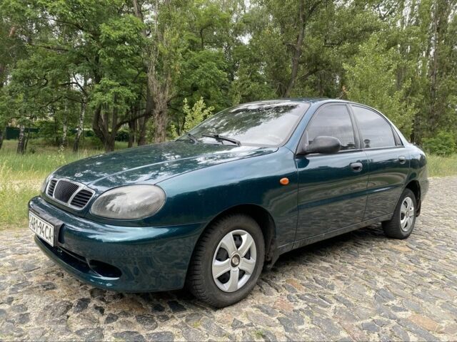 Зелений Деу Сенс, об'ємом двигуна 1.5 л та пробігом 196 тис. км за 2000 $, фото 1 на Automoto.ua