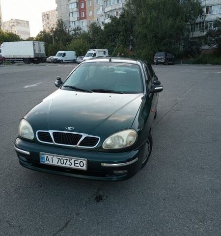 Зеленый Дэу Сенс, объемом двигателя 1.3 л и пробегом 300 тыс. км за 1950 $, фото 1 на Automoto.ua