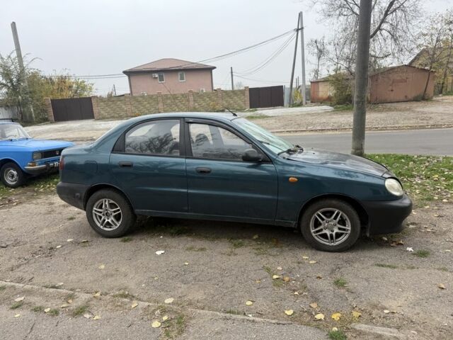 Зеленый Дэу Сенс, объемом двигателя 1.5 л и пробегом 200 тыс. км за 1000 $, фото 1 на Automoto.ua