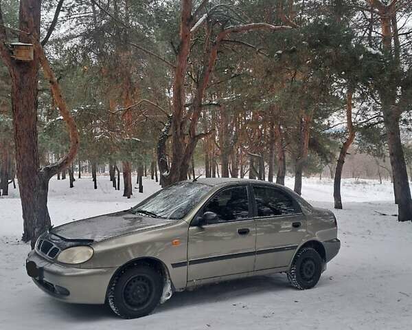 Зеленый Дэу Сенс, объемом двигателя 1.3 л и пробегом 176 тыс. км за 2400 $, фото 1 на Automoto.ua