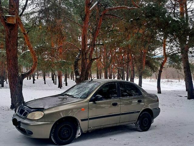 Зеленый Дэу Сенс, объемом двигателя 1.3 л и пробегом 175 тыс. км за 2400 $, фото 1 на Automoto.ua