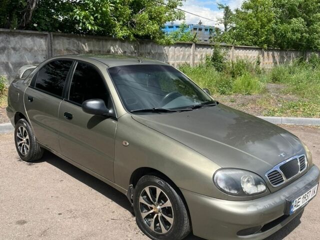Зеленый Дэу Сенс, объемом двигателя 1.3 л и пробегом 200 тыс. км за 1900 $, фото 1 на Automoto.ua