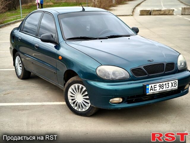 Зеленый Дэу Сенс, объемом двигателя 1.3 л и пробегом 175 тыс. км за 2000 $, фото 1 на Automoto.ua