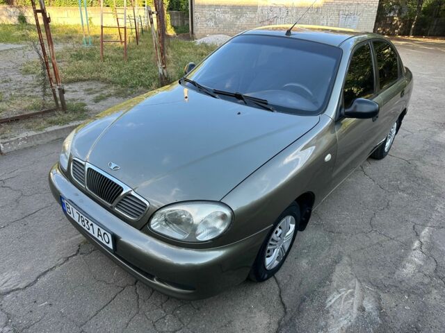 Зеленый Дэу Сенс, объемом двигателя 1.3 л и пробегом 150 тыс. км за 1801 $, фото 1 на Automoto.ua