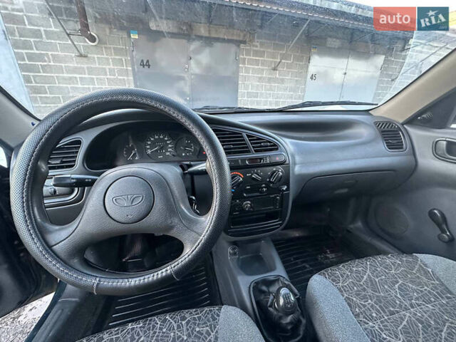 Зеленый Дэу Сенс, объемом двигателя 1.3 л и пробегом 154 тыс. км за 2300 $, фото 1 на Automoto.ua