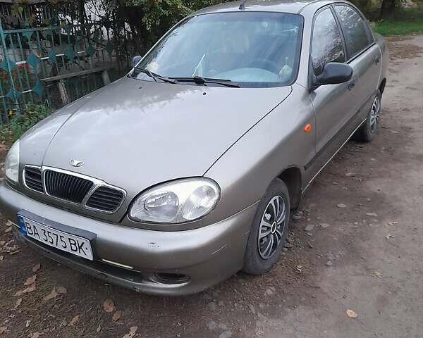 Зеленый Дэу Сенс, объемом двигателя 1.3 л и пробегом 220 тыс. км за 1800 $, фото 1 на Automoto.ua