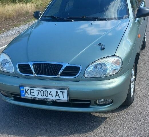 Зеленый Дэу Сенс, объемом двигателя 1.6 л и пробегом 240 тыс. км за 3300 $, фото 1 на Automoto.ua