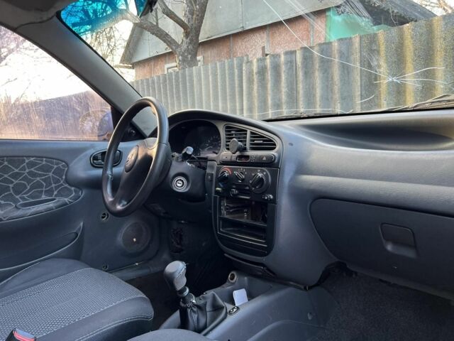 Зелений Деу Сенс, об'ємом двигуна 1.5 л та пробігом 300 тис. км за 800 $, фото 1 на Automoto.ua