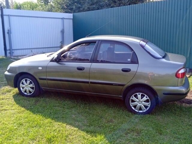 Зеленый Дэу Сенс, объемом двигателя 0 л и пробегом 300 тыс. км за 2200 $, фото 1 на Automoto.ua