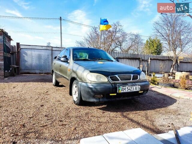 Зеленый Дэу Сенс, объемом двигателя 1.3 л и пробегом 580 тыс. км за 1800 $, фото 1 на Automoto.ua