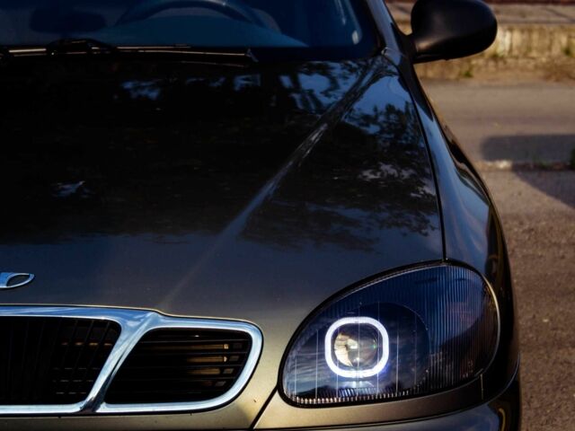 Зеленый Дэу Сенс, объемом двигателя 1.5 л и пробегом 184 тыс. км за 2700 $, фото 1 на Automoto.ua