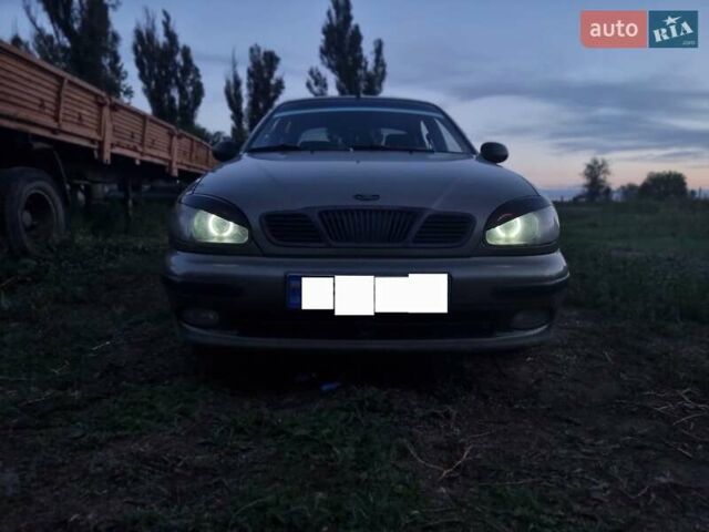 Зеленый Дэу Сенс, объемом двигателя 1.3 л и пробегом 205 тыс. км за 2200 $, фото 1 на Automoto.ua