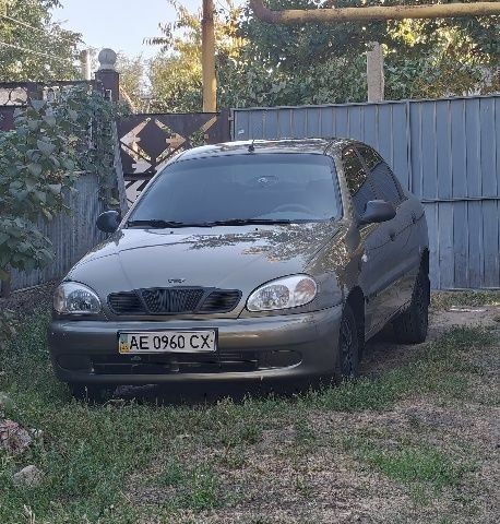 Зеленый Дэу Сенс, объемом двигателя 2 л и пробегом 152 тыс. км за 2600 $, фото 1 на Automoto.ua