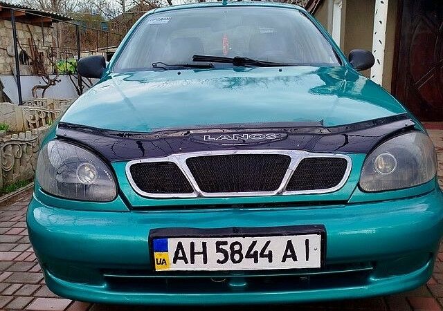 Зеленый Дэу Сенс, объемом двигателя 1.3 л и пробегом 200 тыс. км за 1750 $, фото 1 на Automoto.ua