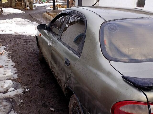 Зеленый Дэу Сенс, объемом двигателя 1.3 л и пробегом 267 тыс. км за 800 $, фото 1 на Automoto.ua